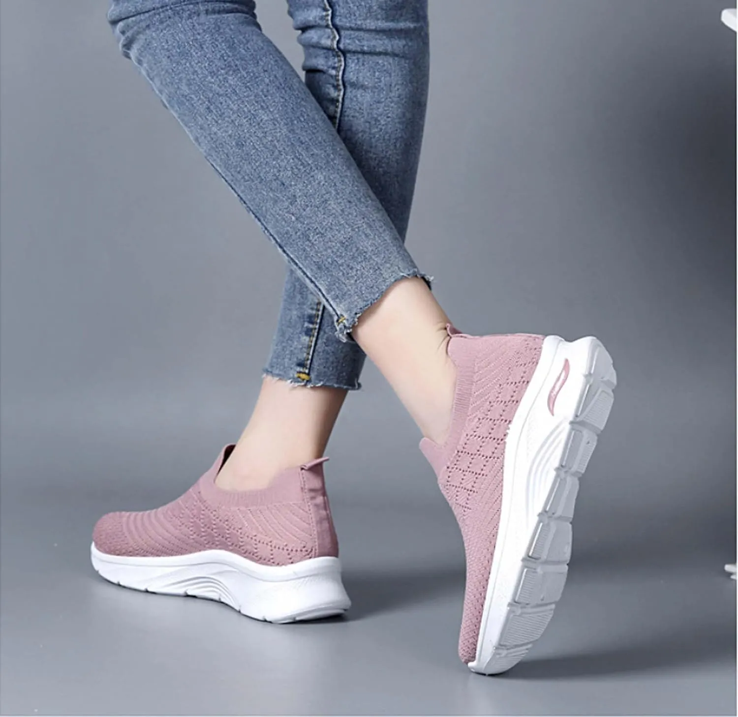 Women's Sports Shoes Breathable Soft Sole Non-Slip Wear-Resistant Running Slip on Tennis Lightweight Walking Sneakers