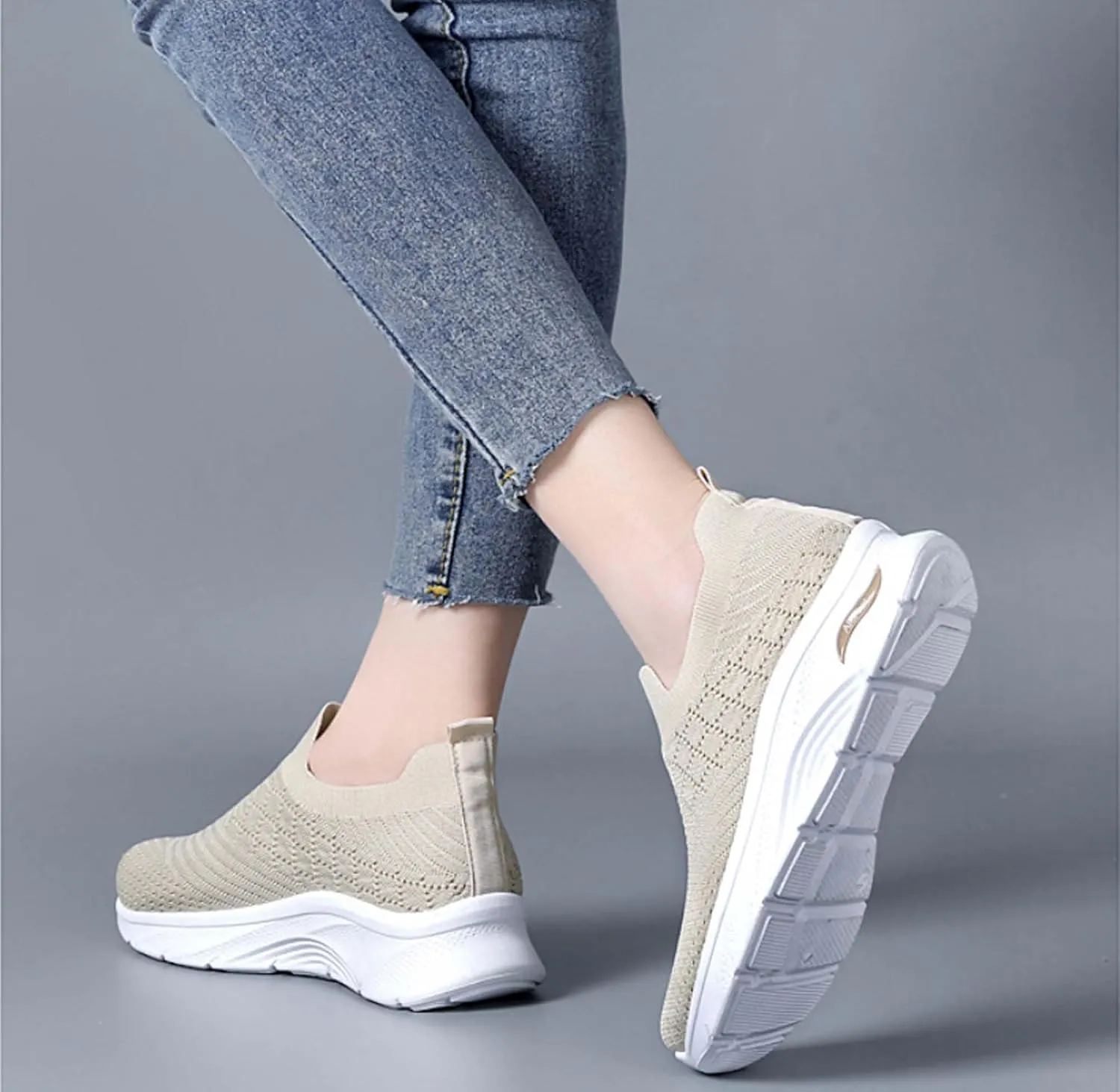 Women's Sports Shoes Breathable Soft Sole Non-Slip Wear-Resistant Running Slip on Tennis Lightweight Walking Sneakers